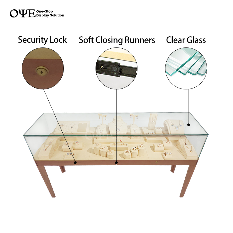 https://www.oyeshowcases.com/display-case-glass-for-jewelrytray-with-lockable-door-oye-product/