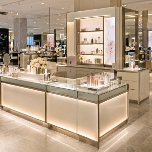 https://www.oyeshowcases.com/cosmetic-display-cases/