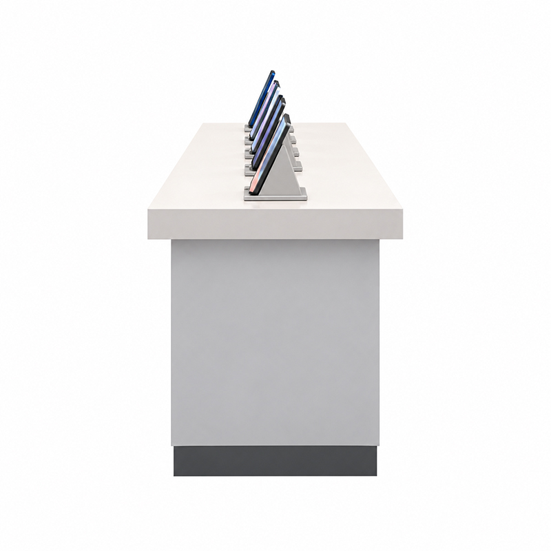 Display table with phones and tablets (1)