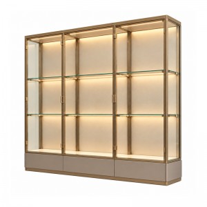 Glass wall showcase for handbags (1)