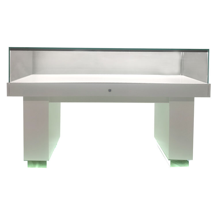 https://www.oyeshowcases.com/jewelry-display-case-for-sale-with-low-iron-glass-oye-product/