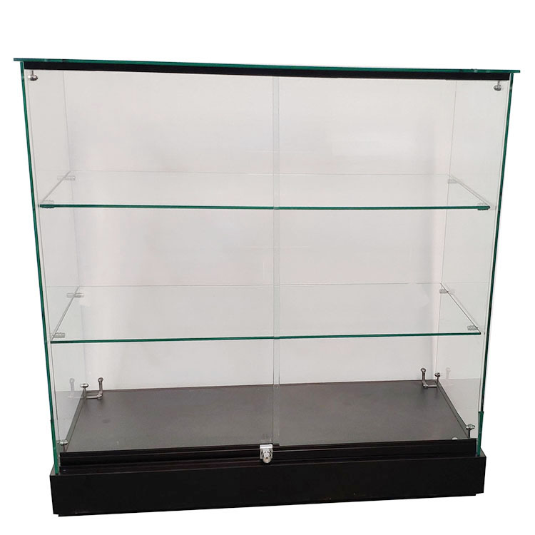 Shop counter with glass display with 2 adjustable shelves,lockable sliding doors  |  OYE