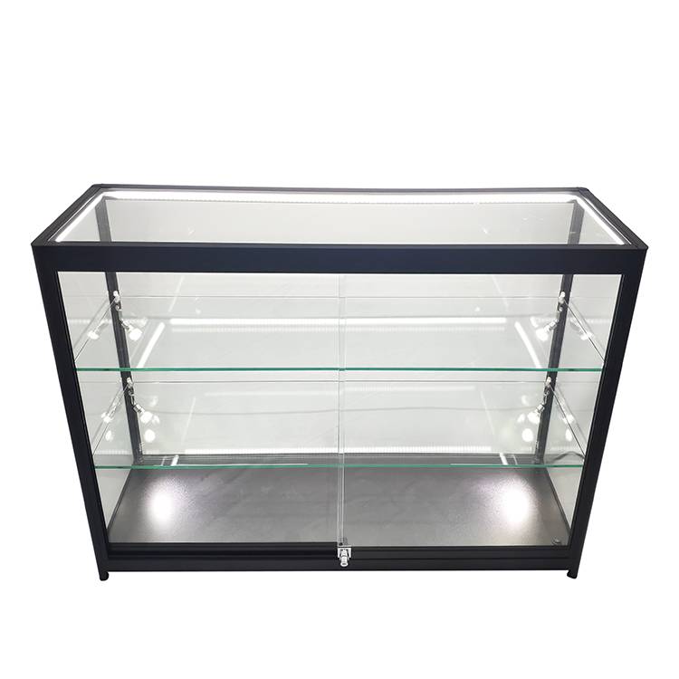 https://www.oyeshowcases.com/shop-counter-with-glass-display-with-2-adjustable-shelveslockable-sliding-doors-oye-product/